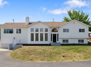 20120 E Crestwood Ln, Otis Orchards, WA 99027