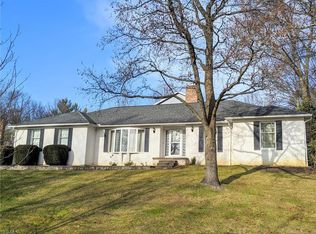 464 Park Ridge Dr, Munroe Falls, OH 44262