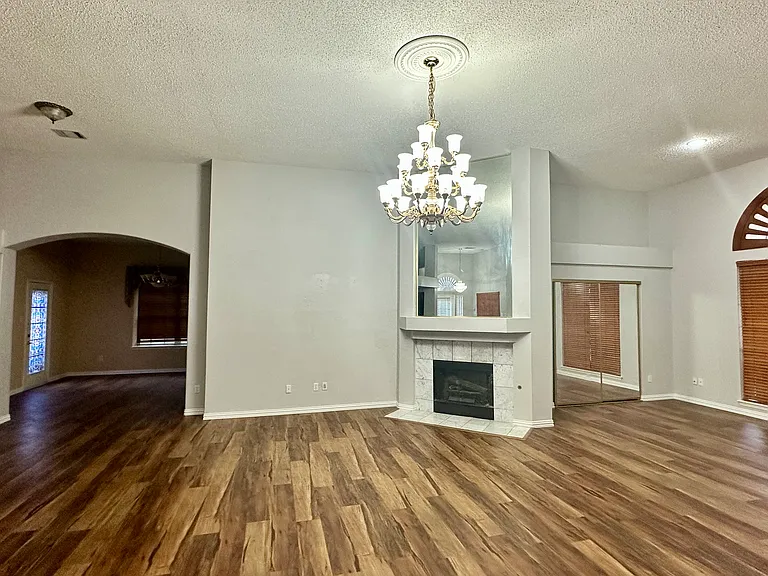 5713 Allen Ln — Photo 32