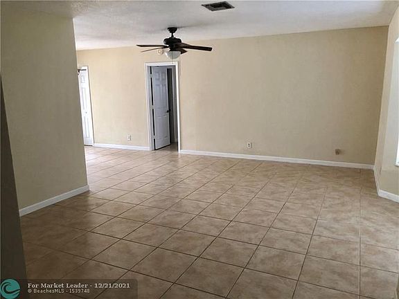 5th image of 11902 NW 26th Mnr