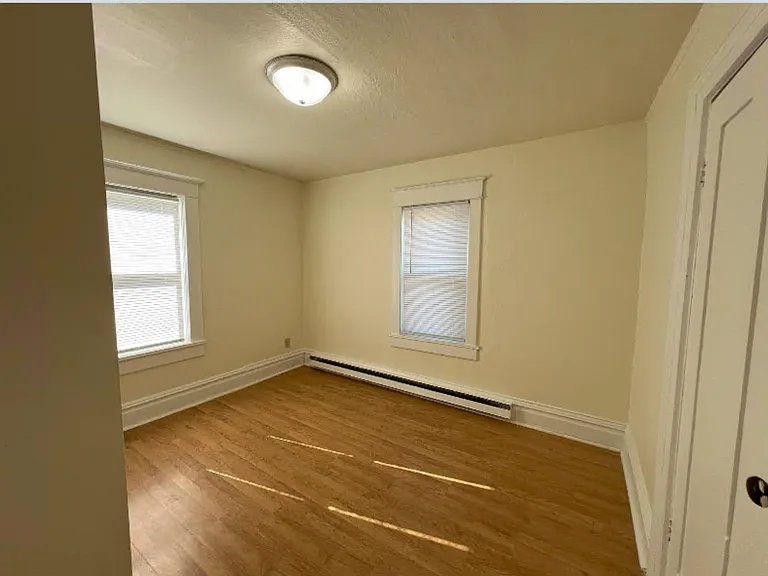 532 E Cook St #3 — Photo 5
