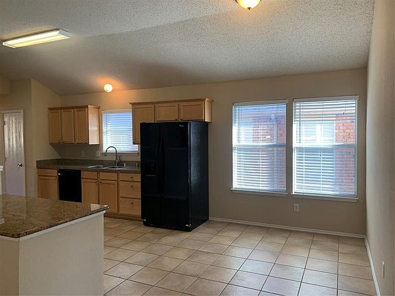 4th image of 3105 Eagle Mountain Dr