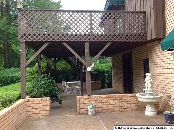 2nd image of 384 Country Club Dr