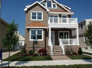 29 N Delavan Ave, Margate, NJ 08402