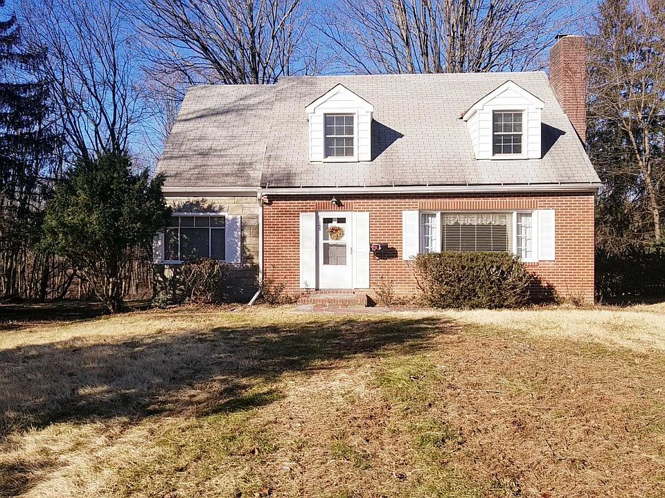 2nd image of 155 Overocker Rd