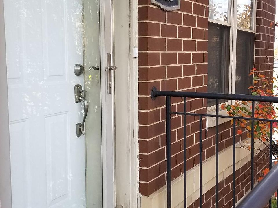 1st image of 736 S Kedzie Ave #2
