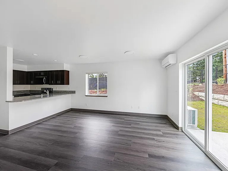 120 NE 10th Ave #A3 — Photo 2