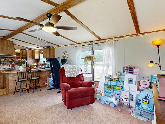 3rd image of 8 Dunlop Avenue