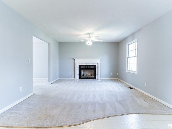 5th image of 4123 W Carrousel Ln