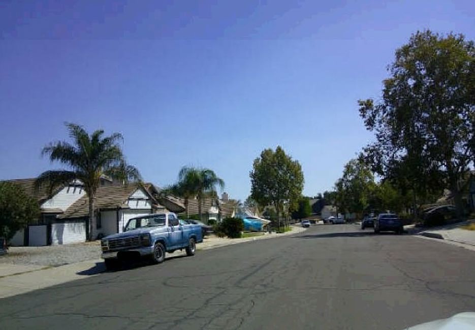 Exterior Neighborhood (street photo)