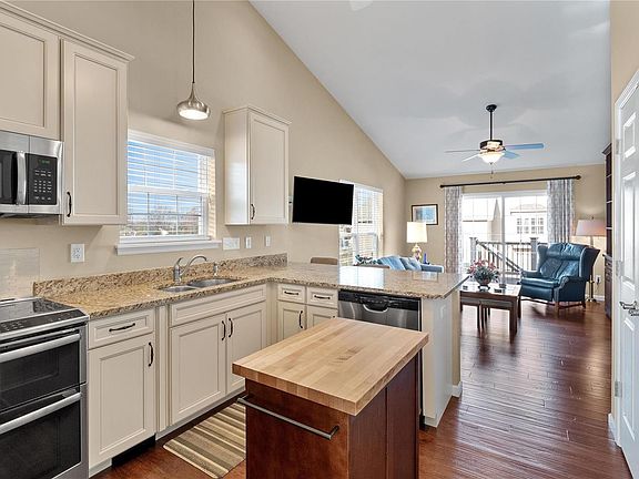 4th image of 16165 Amber Vista Dr