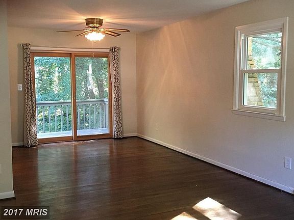 4th image of 309 Marlinspike Dr