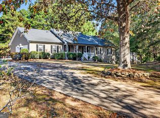 3461 Camelot Way, Loganville, GA 30052