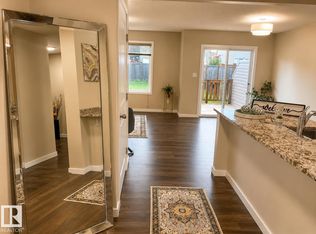 5407 14th Ave SW, Edmonton, AB T6X 1S2