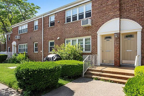 Oakland Gardens Ny 11364: Explore Local Hidden Gems