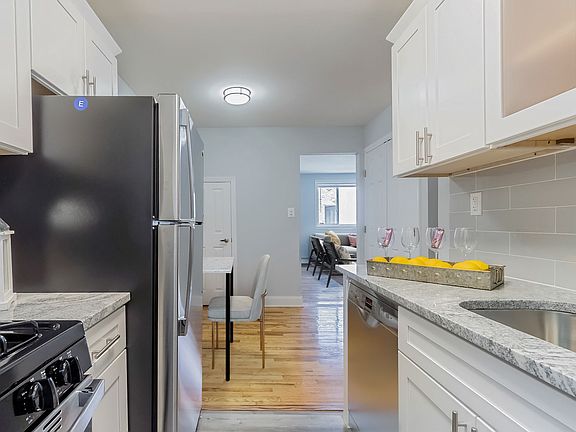 2nd image of 178 Pine St APT Q