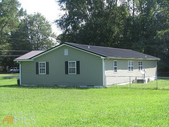 5th image of 130 Selman Ave