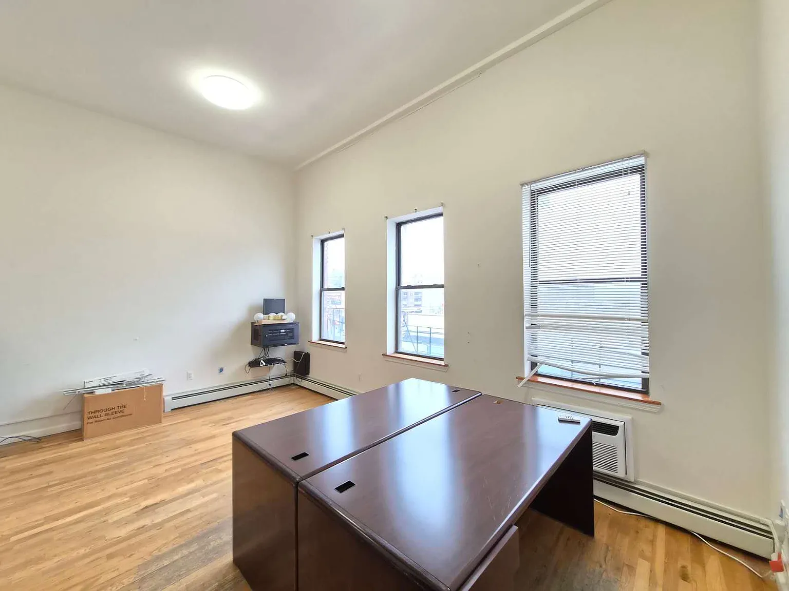 Studio, 500 sqft, $1,800 — Photo 4