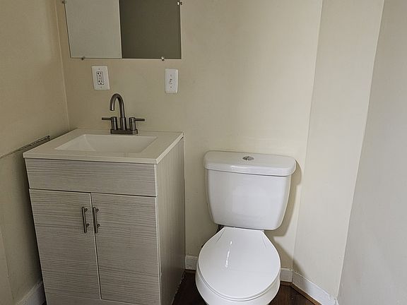 4th image of 28 E Pall Mall St #28