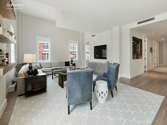 Rented by Sotheby's International Realty | media 14