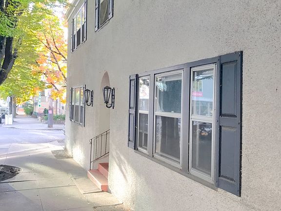 2nd image of 1035 SE 12th Ave APT 3