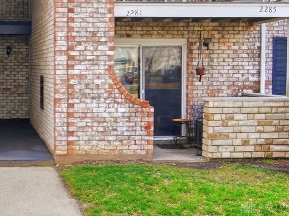 2281 Crew Cir, Dayton, OH 45439