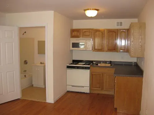 Rented by Brick Real Estate | media 8