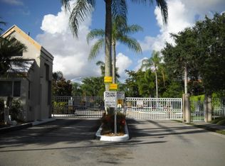 11213 Rhapsody Rd, Cooper City, FL 33026