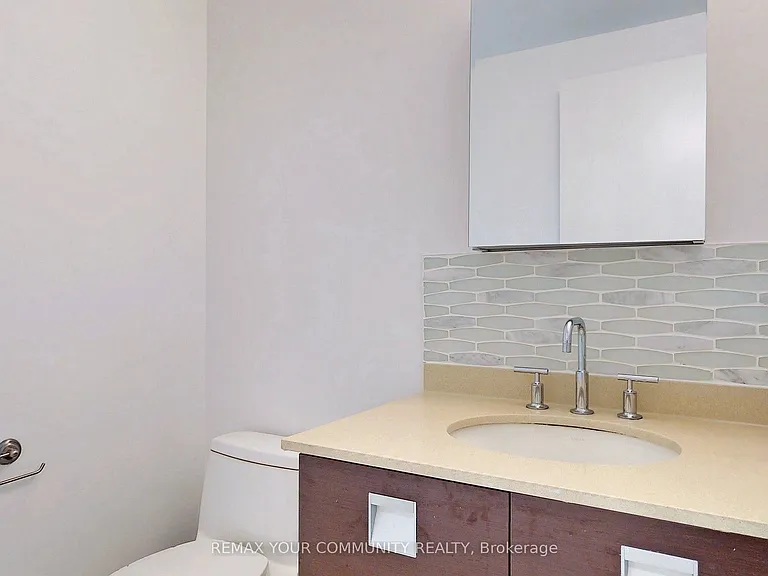 33 Charles St E #603 — Photo 12