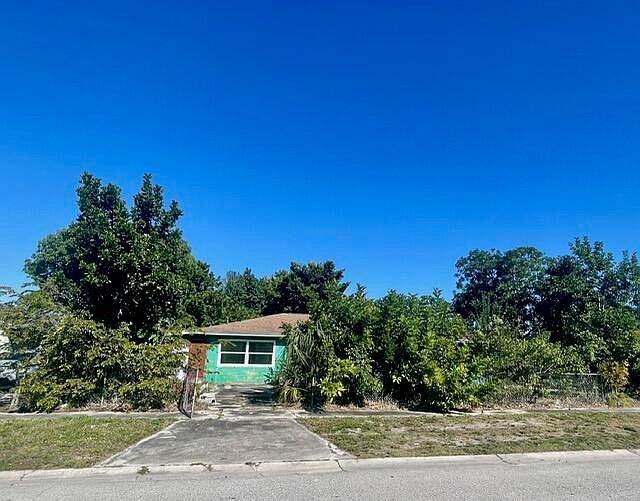 1st image of 3106 Tropic Boulevard