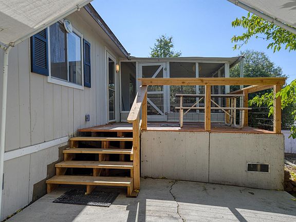 3rd image of 6968 Butte Street