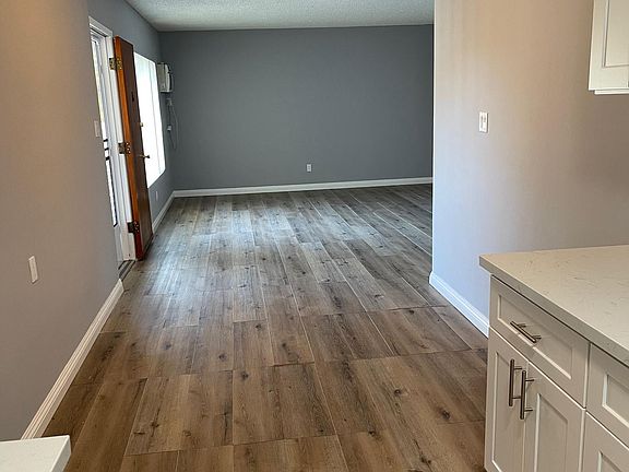 2nd image of 220 E Sierra Madre Blvd Unit M