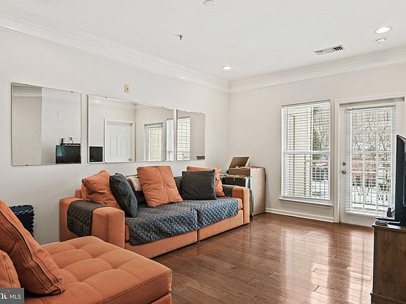 4th image of 2921 Deer Hollow Way Unit 115