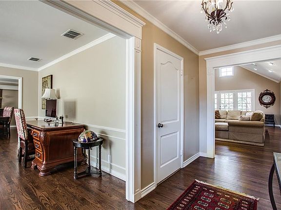5th image of 13641 Ashridge Dr