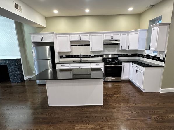 4515 S Prairie Ave #3