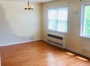 6106 217th St FLOOR 3, Oakland Gardens, NY 11364