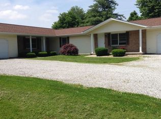 5391 Country Club Rd APT A-B, Murphysboro, IL 62966