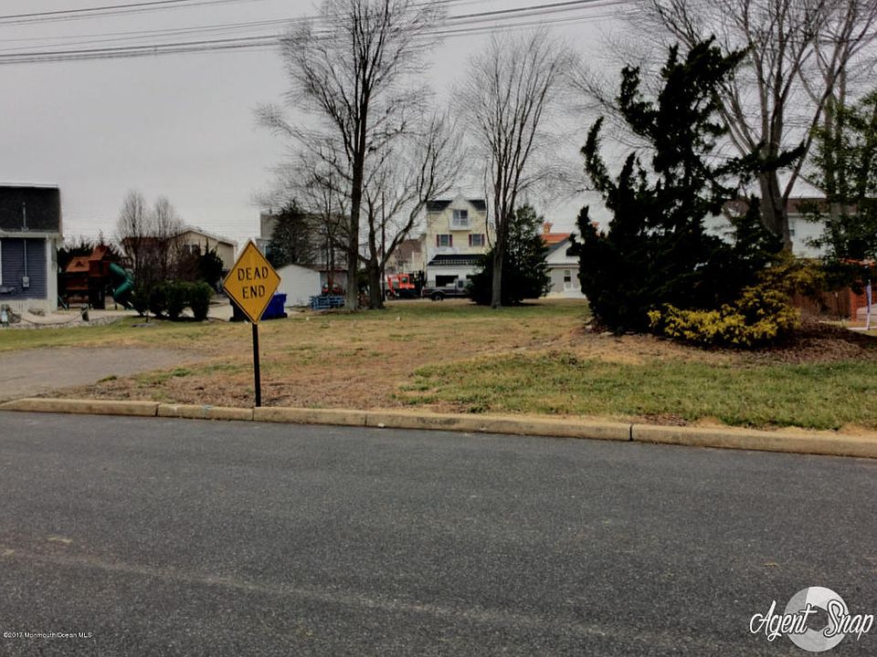 2nd image of 8 Bay Breeze Dr