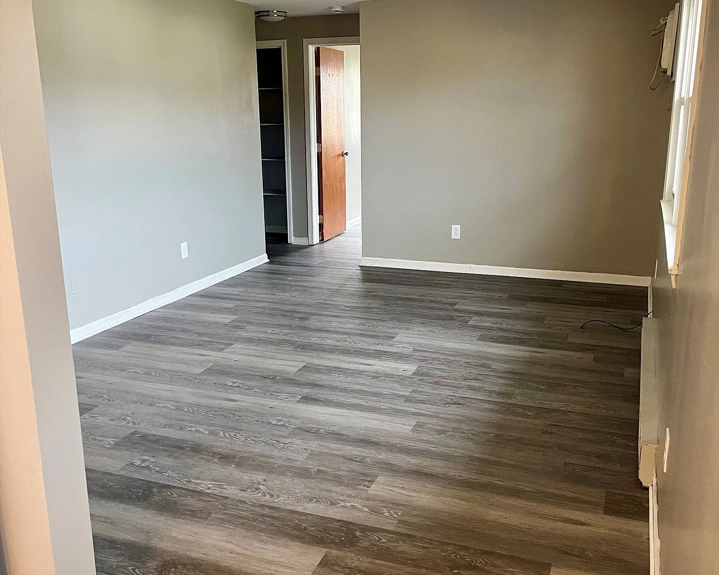 Willow View Apartments — Photo 1