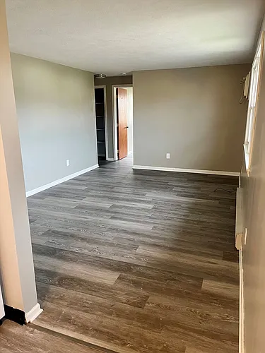 Willow View Apartments Photo 1