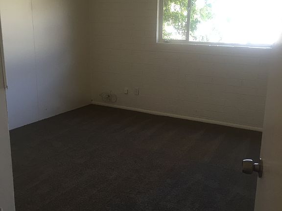 4th image of 4807 W Lexington Ave