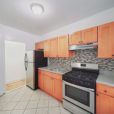 2nd image of 1475 Taylor Ave APT 10