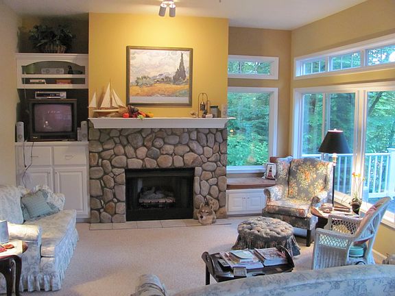 Main floor living area