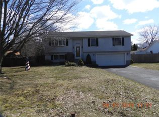 6335 Center St, Lake View, NY 14085
