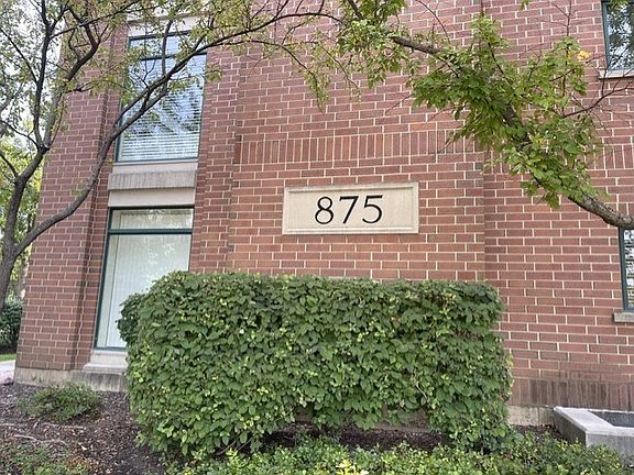 4th image of 875 E 22nd St APT 104