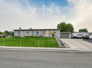 3054 SW River View Dr, Pendleton, OR 97801
