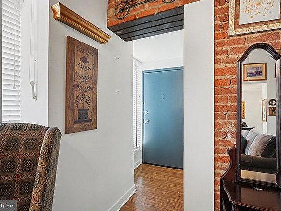 4th image of 301 Race St APT 101