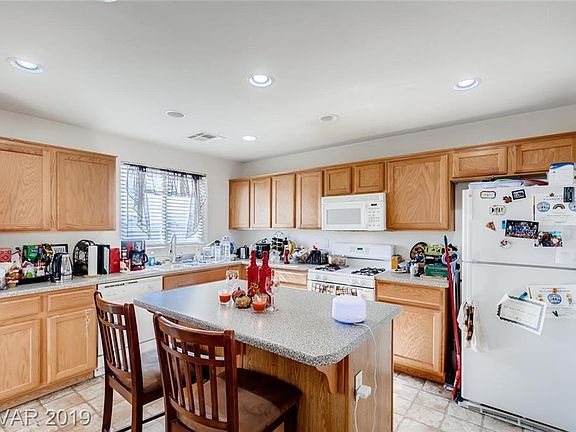 4th image of 6922 Canary Ivy Way