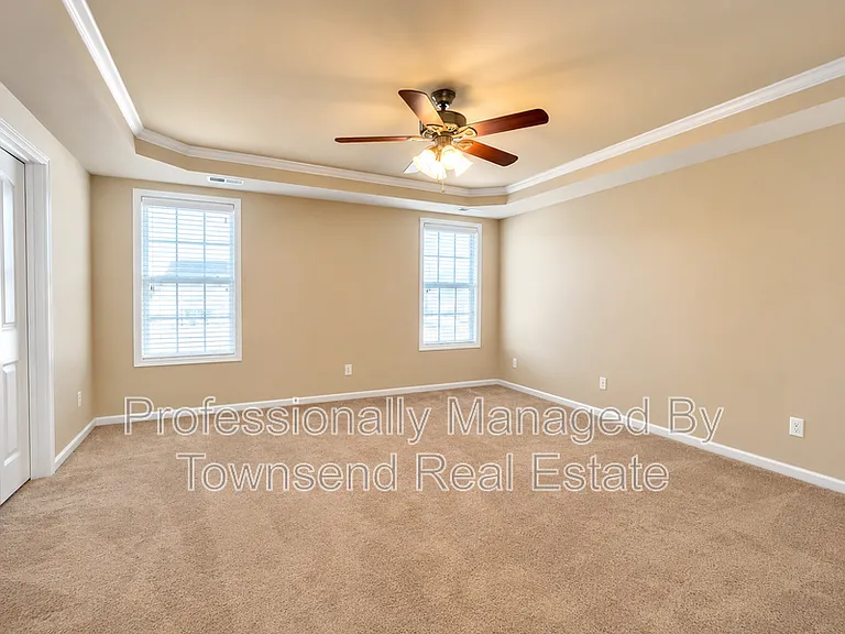 4211 Cherry Hill Ln — Photo 9
