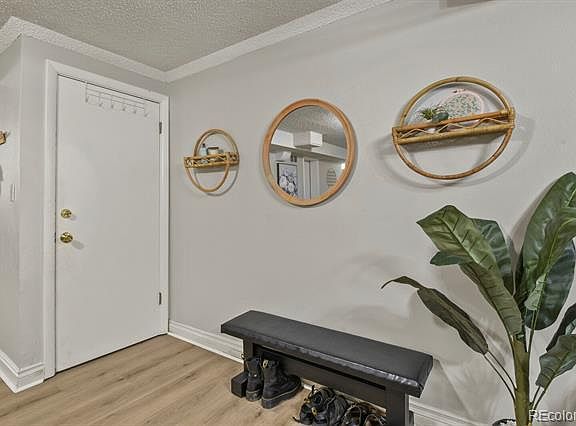 3rd image of 830 N Forest St #1/2